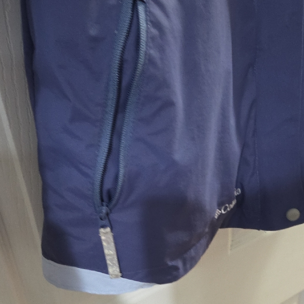 Columbia Womens Omni Tech Ski Jacket - Picture 12 of 13